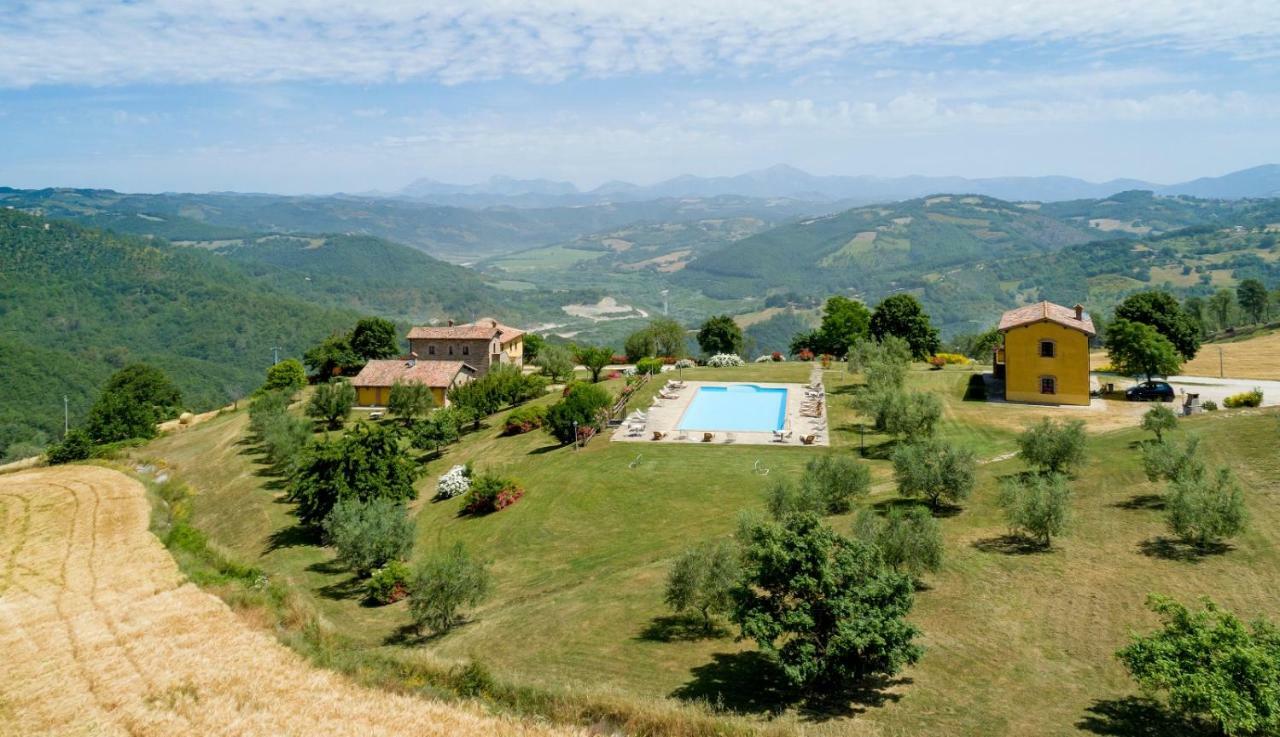 Agriturismo Tenuta Di Biscina Dış mekan fotoğraf